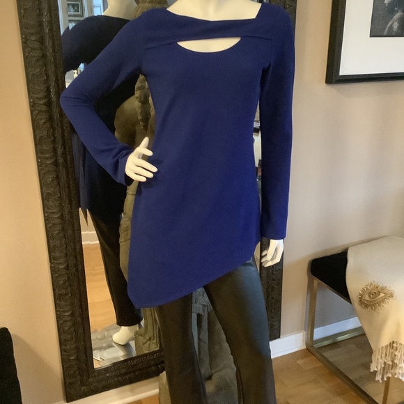Tunic blouse - Picture 1 of 3